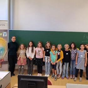 Beitragsbild Gruppenfoto Girls' Day Klagenfurt 26.09.2023