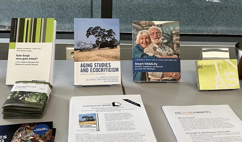 Smart VitAALity-Buch Age and Care Graz 2023 Büchertisch
