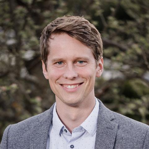 Dominik Holzer Associate Researcher IARA